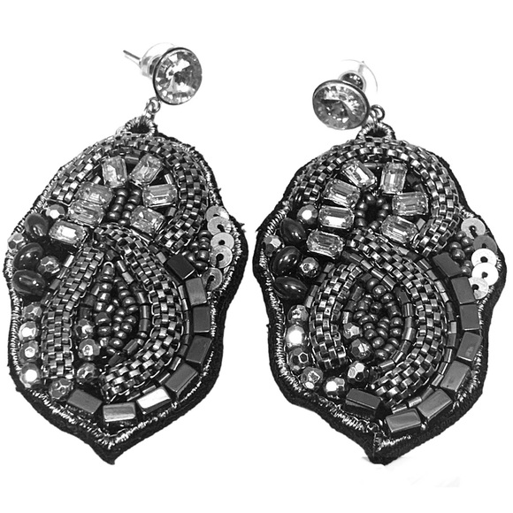 Unique Silver Beaded Sequin Rhinestone Large Post Earrings Black Suede Backing - Picture 9 of 11